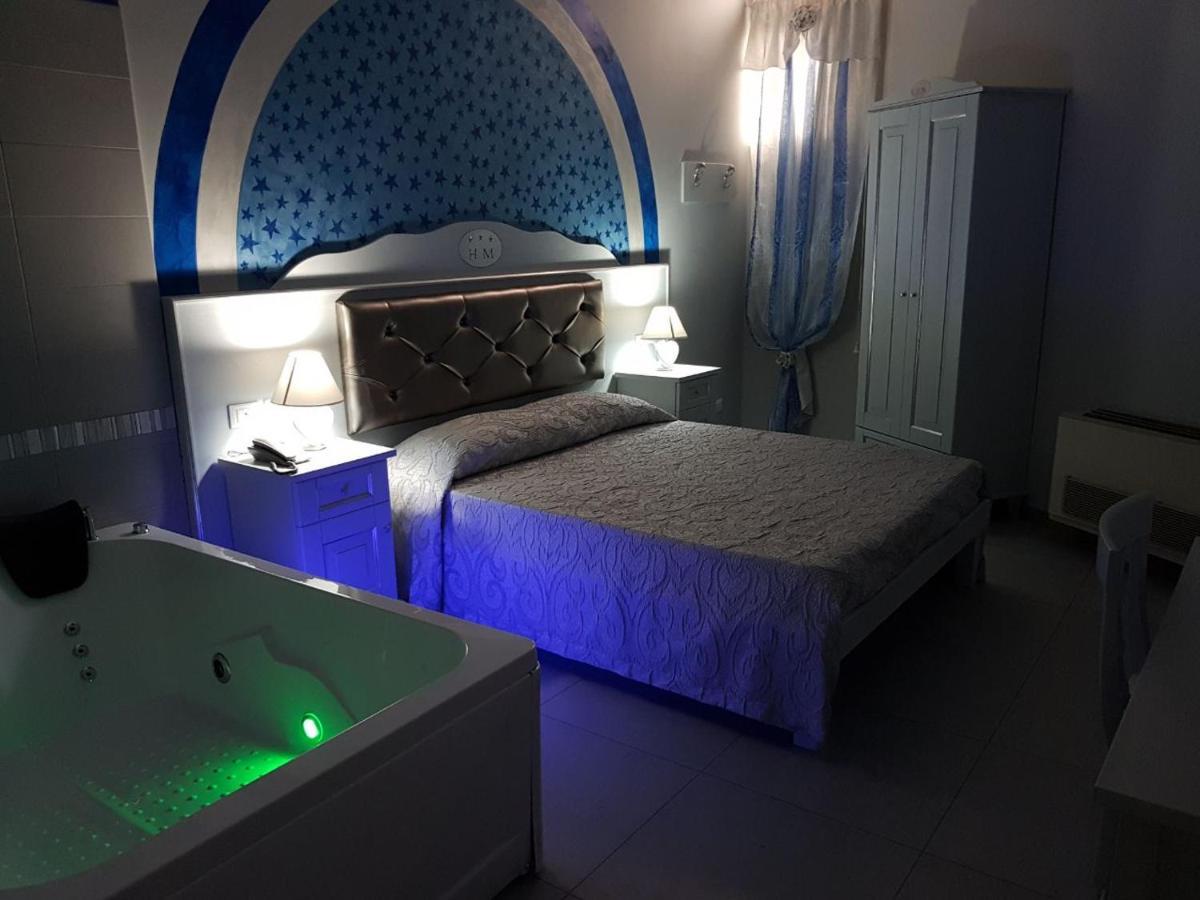 Metro Hotel